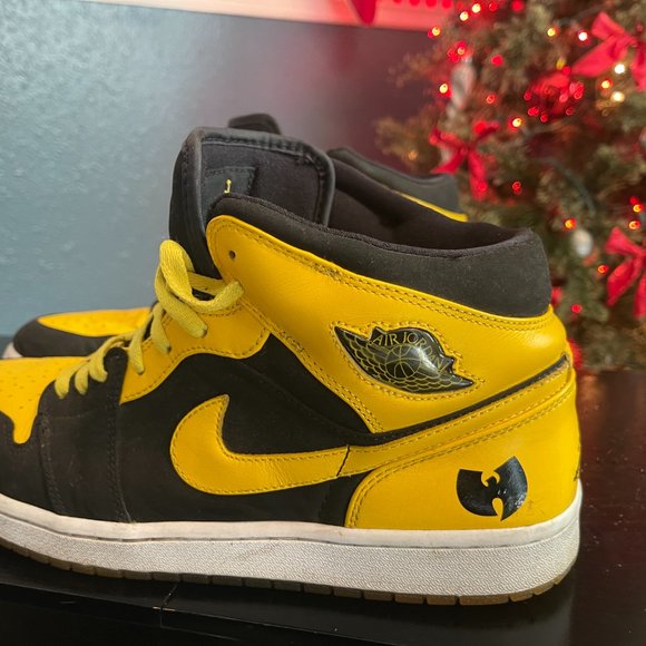 Nike Air Jordan High Custom WU Size 13 Mens Shoes - Picture 2 of 9